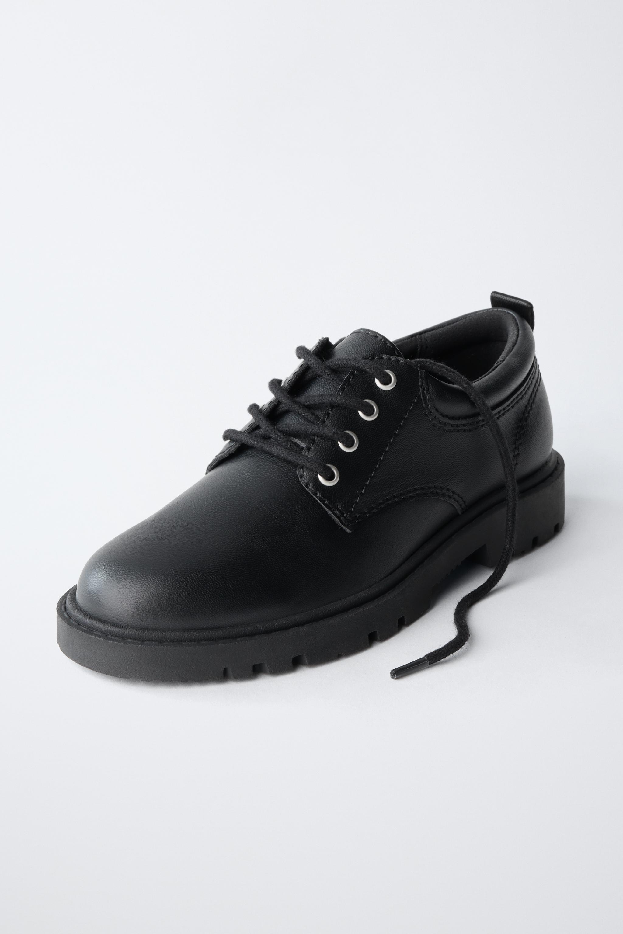 LACE-UP DERBY SHOES
