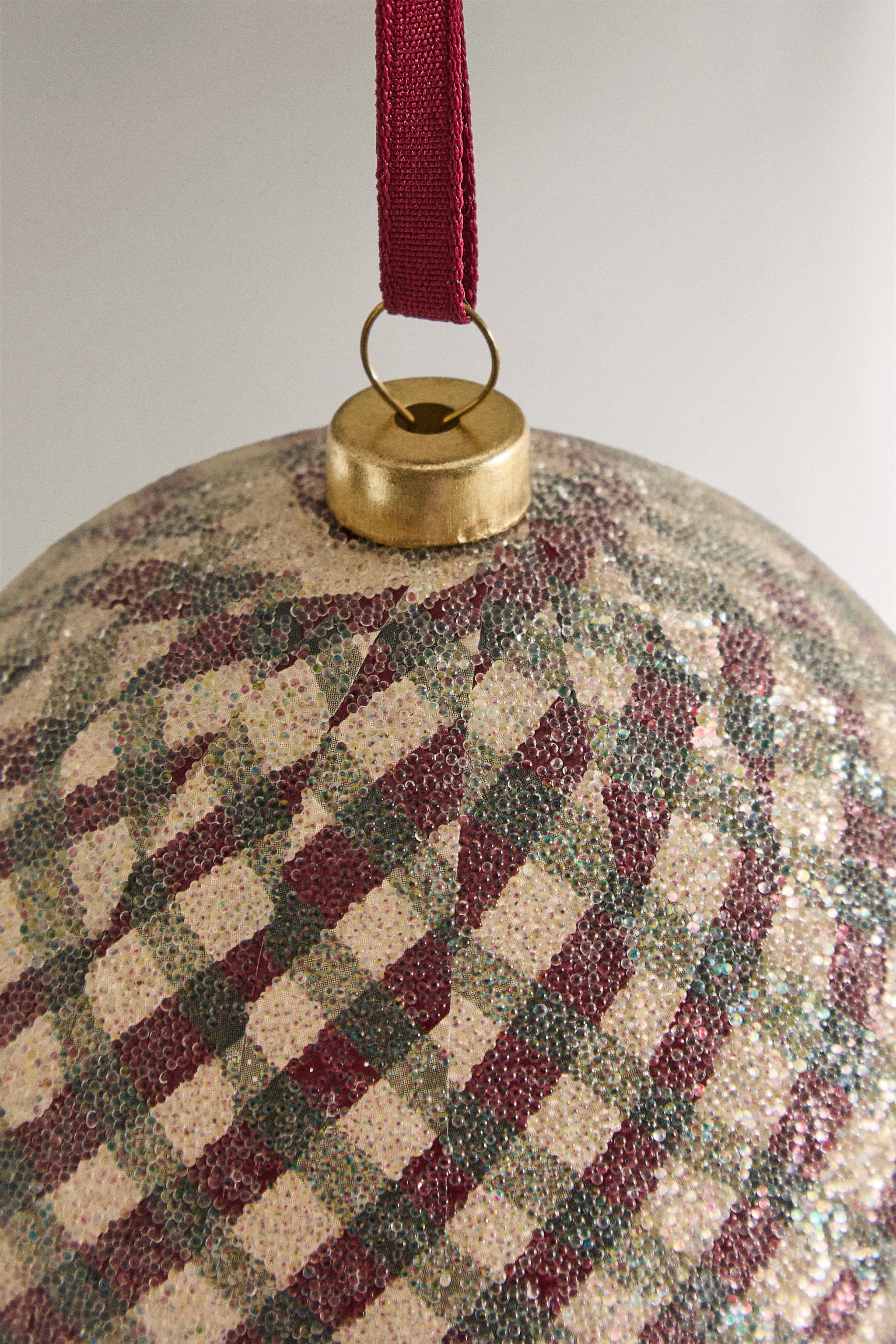 CHRISTMAS TREE BALL ORNAMENT