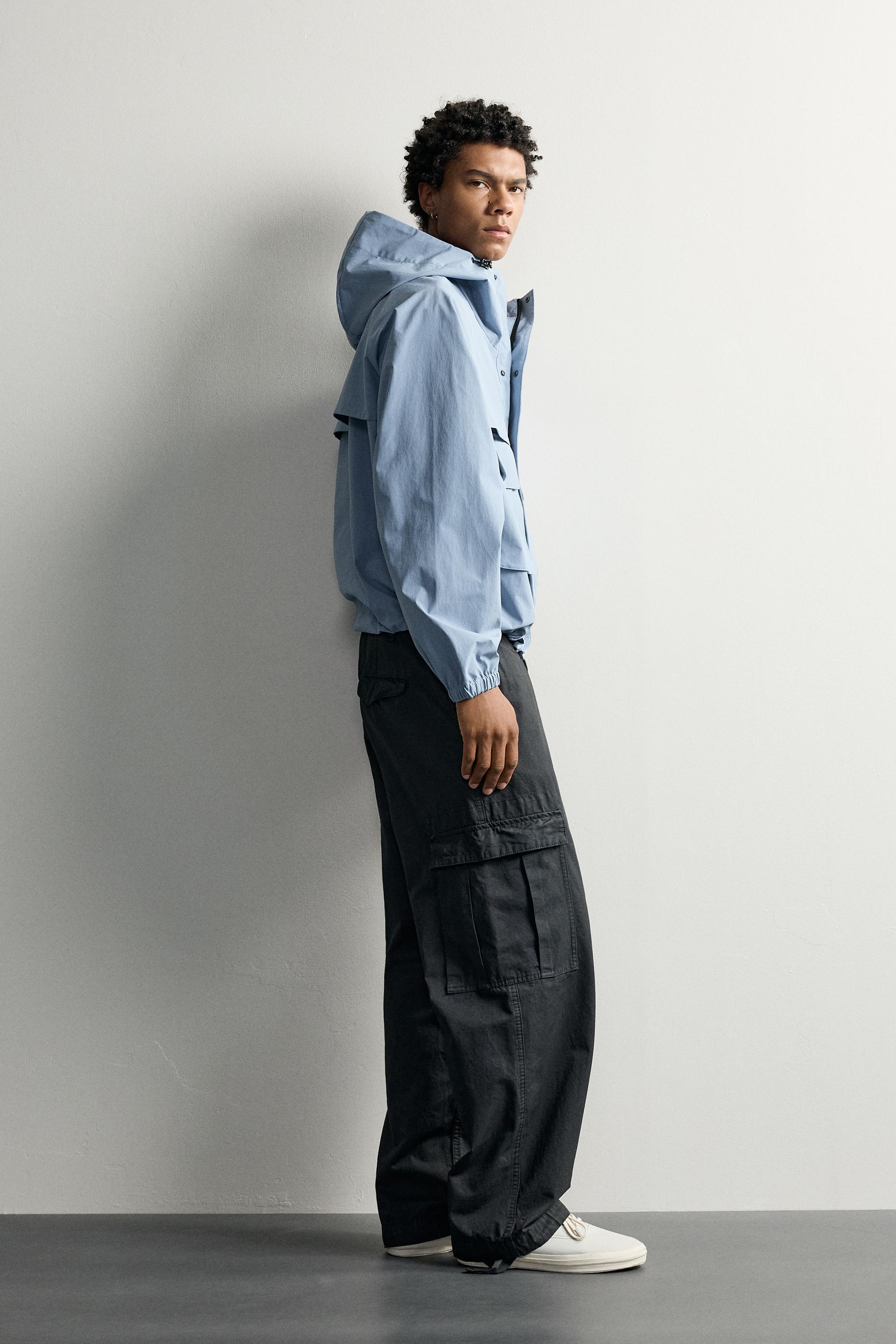 BLOUSON DÉPERLANT COUPE DÉCONTRACTÉE