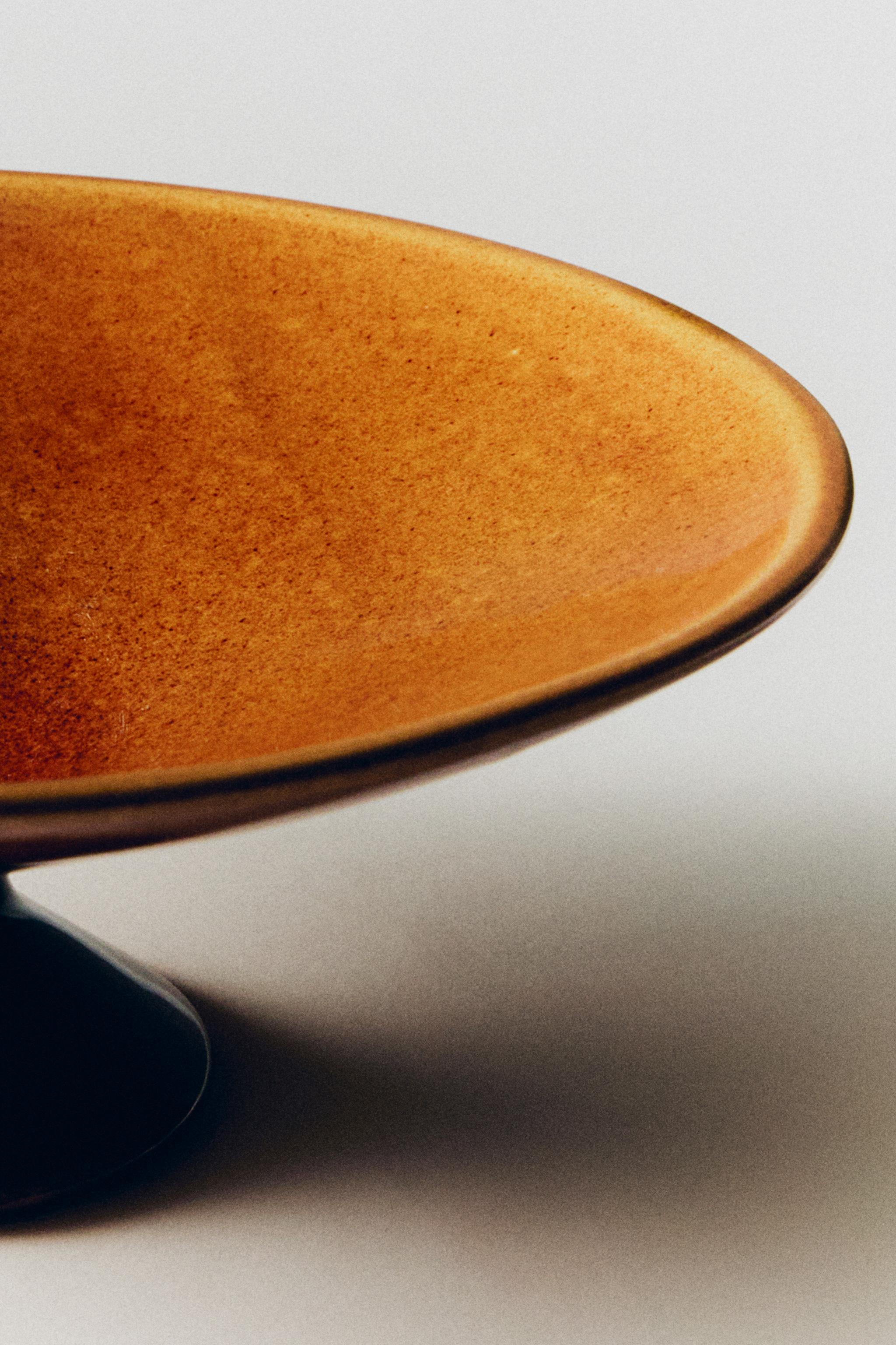 BOL DÉCORATIF EN CÉRAMIQUE MARRON