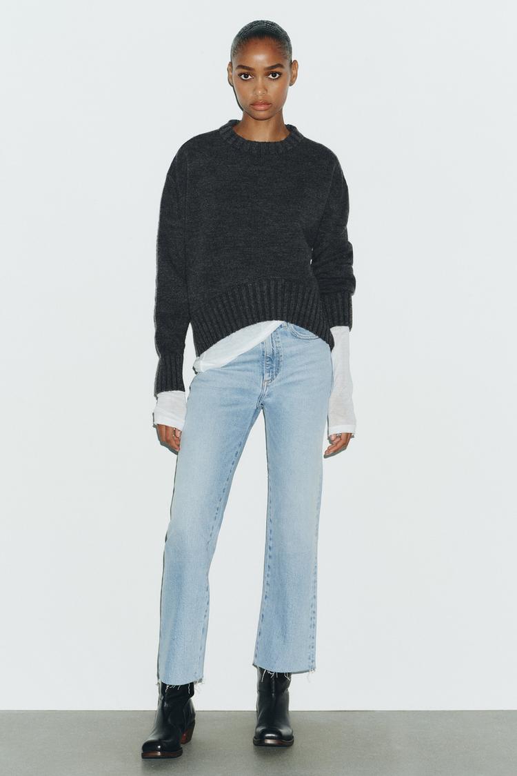 Cropped Flare Jeans Outfit Ankle Boots With Cropped Pants Mid Blue