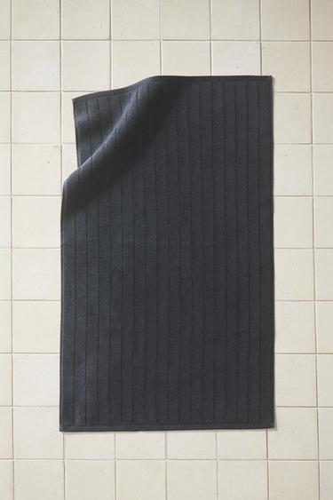 RICE STITCH BATH MAT - MIDNIGHT BLUE الخاص بـ Zara