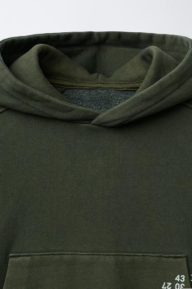 SWEAT À CAPUCHE TEINT EN PIÈCE - Vert de Zara - Image 2