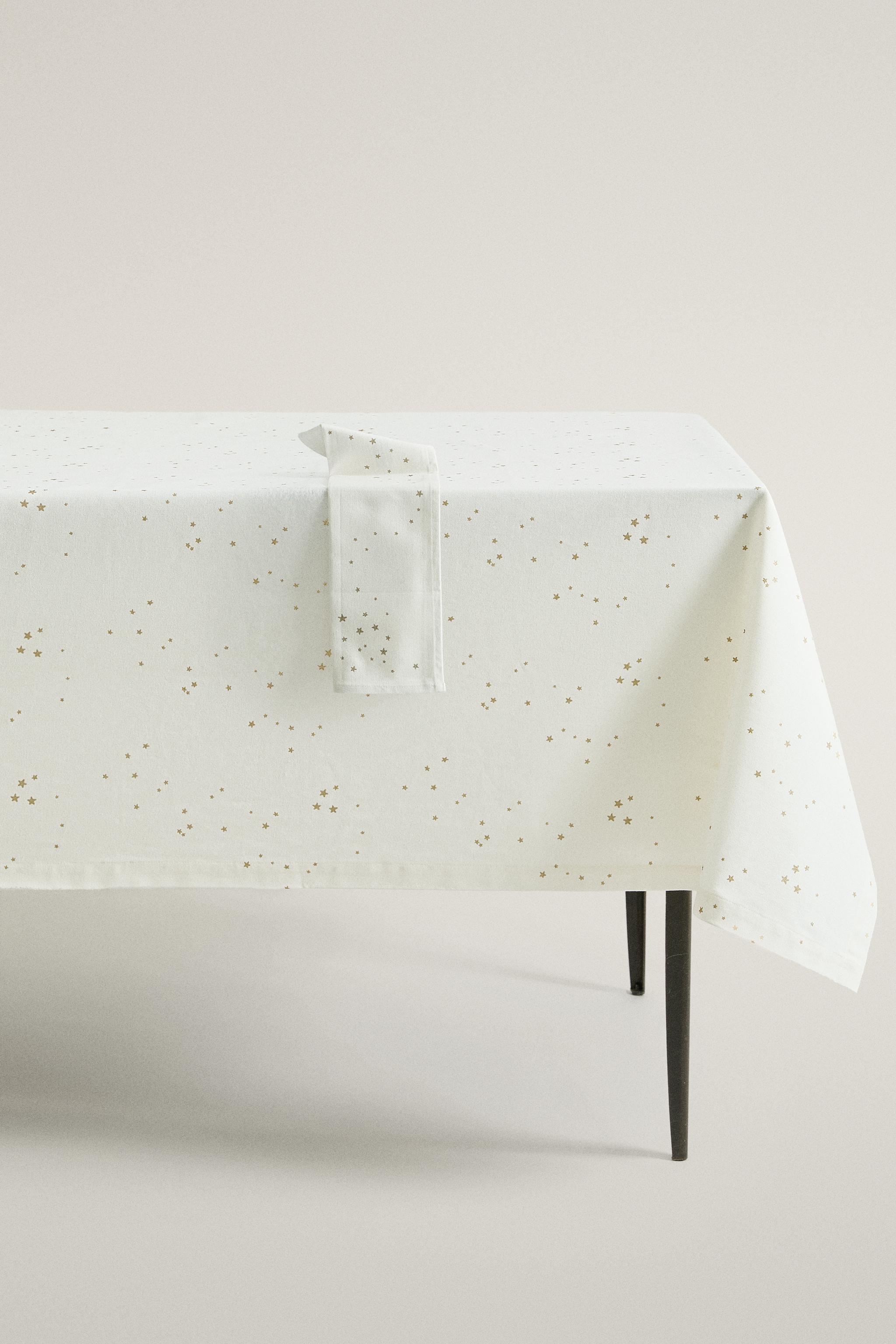 COTTON CHRISTMAS TABLECLOTH WITH STARS