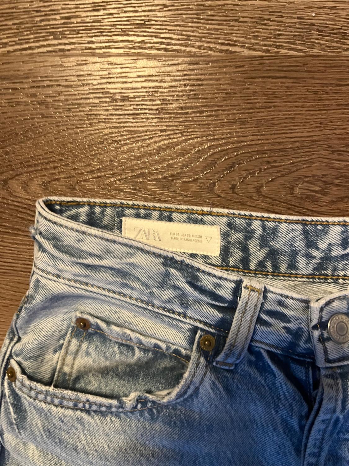 REGULAR FIT JEANS - Image 2