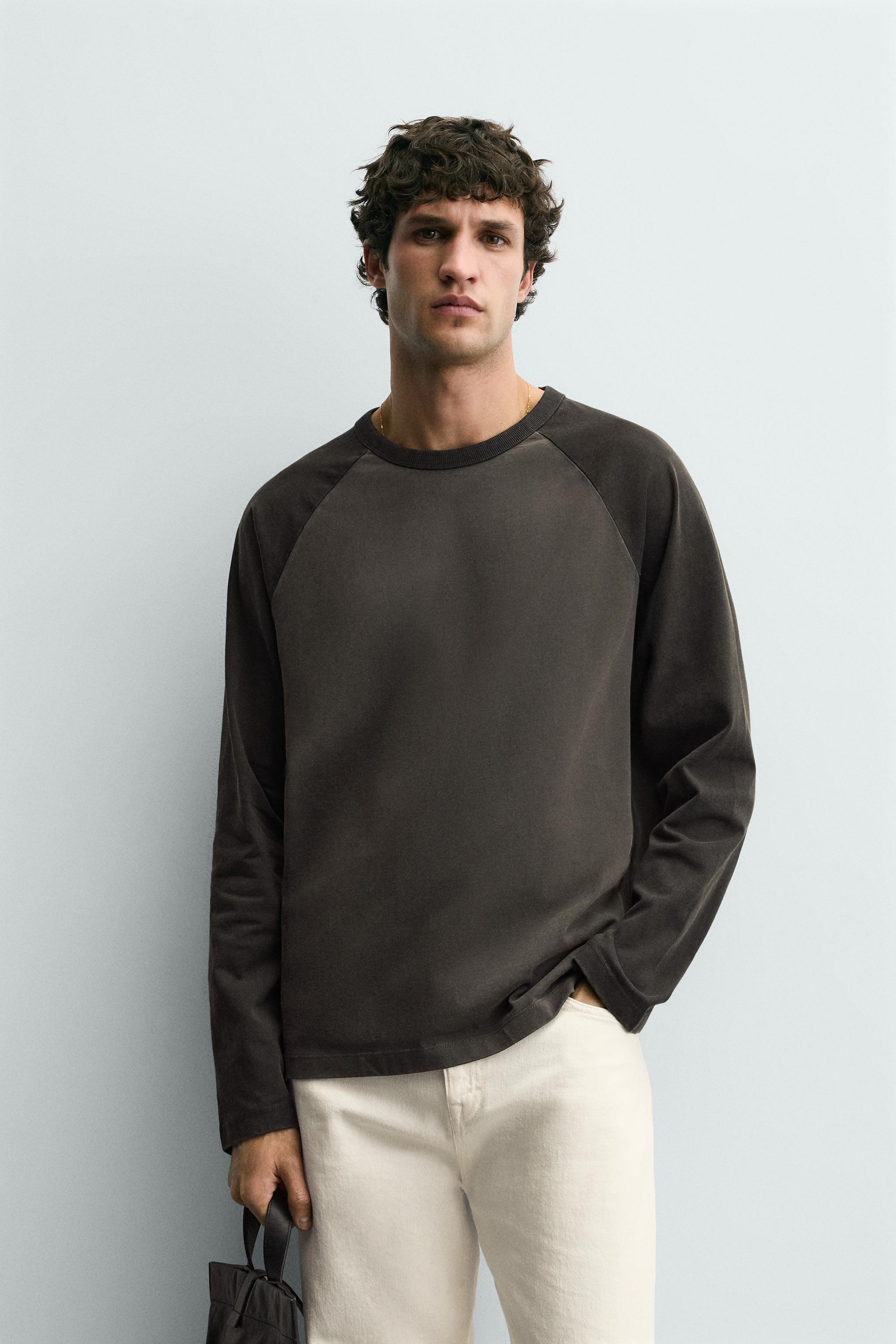 T-SHIRT COLOR BLOCK