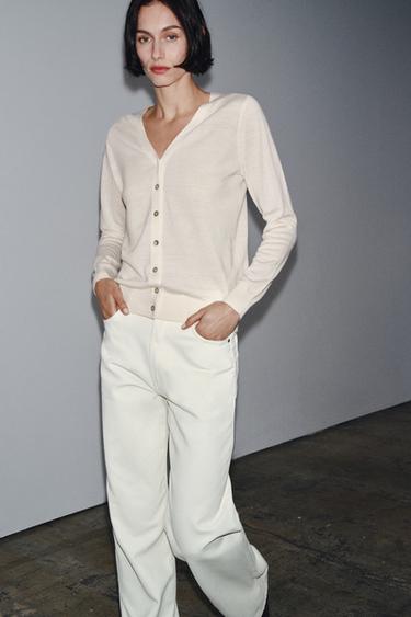 100% WOOL V-NECK CARDIGAN - Ecru by Zara