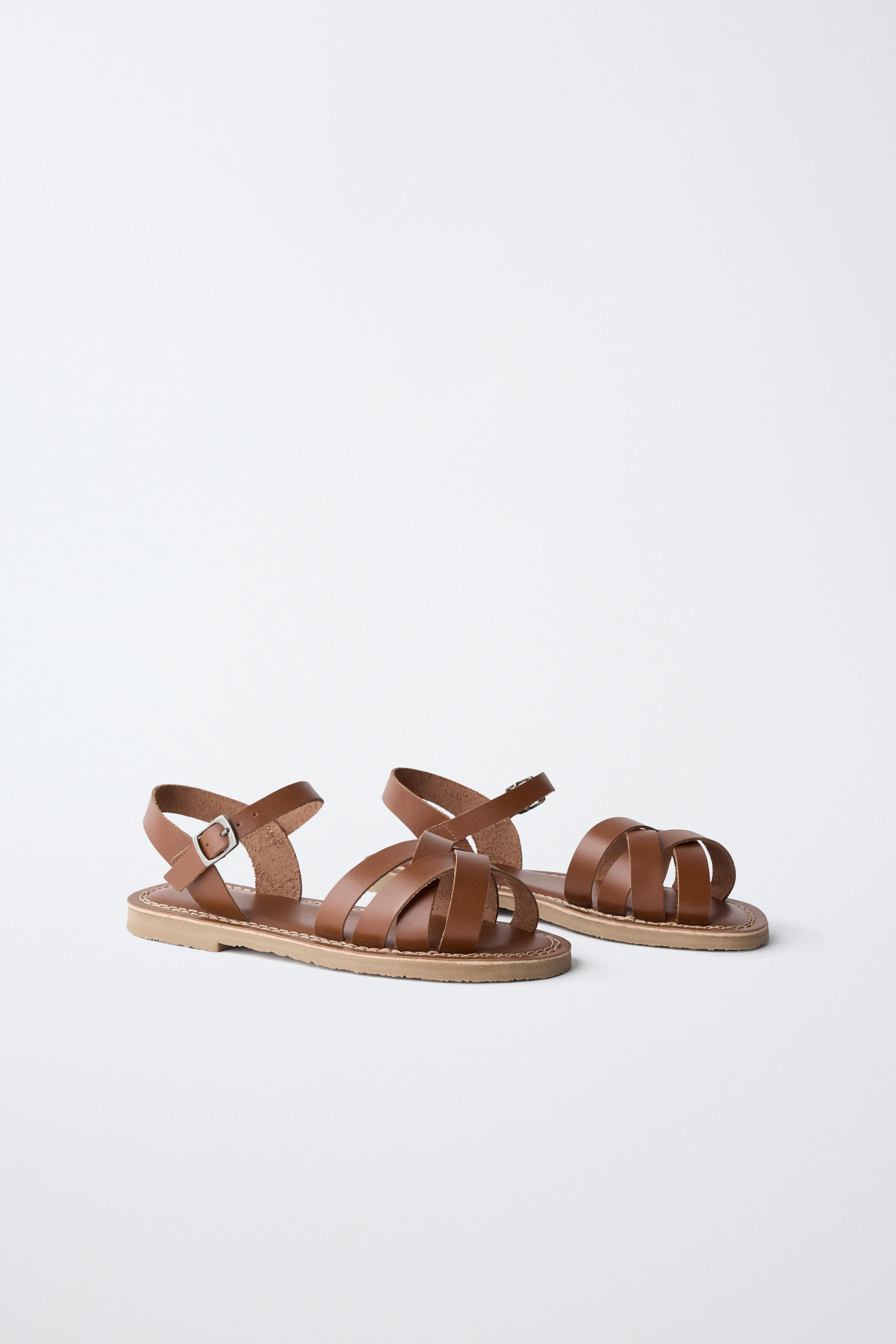 SANDALES À BRIDES EN CUIR