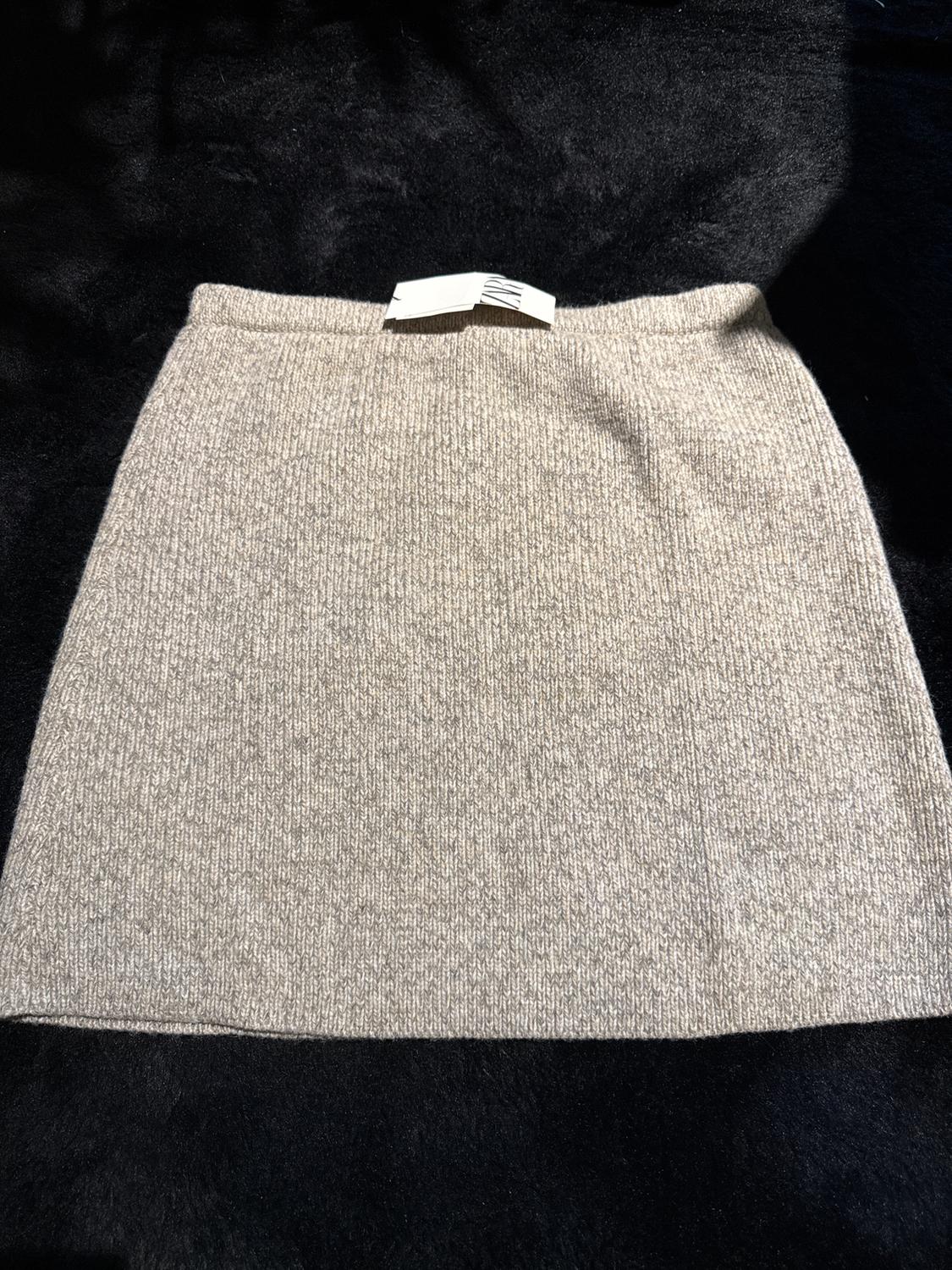BASIC WOOL BLEND KNIT MINI SKIRT - Image 4