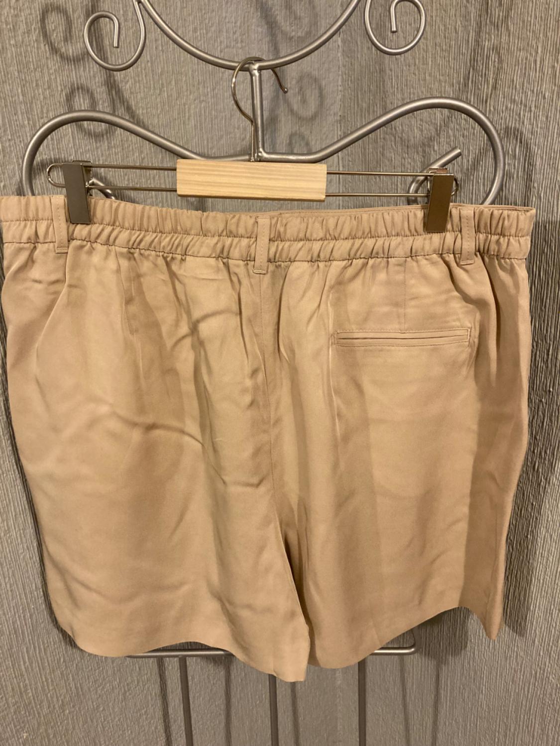 FLOWING SHORTS - Image 2