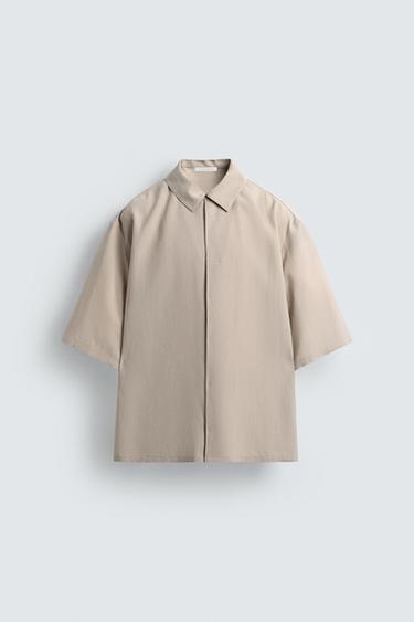 フルイドリラックスフィットシャツライトベージュZaraのフルイドリラックスフィットシャツ - ライトベージュ 