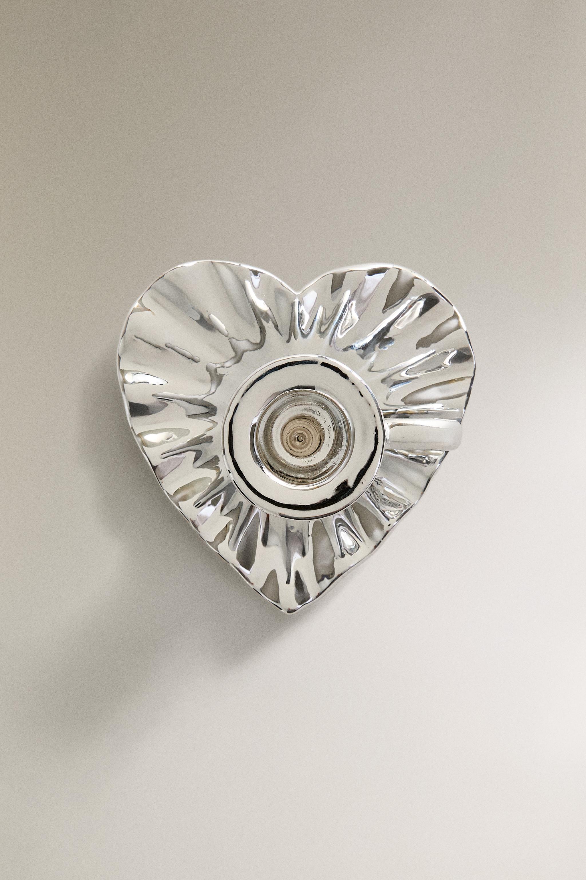 CHRISTMAS HEART PORCELAIN CANDLE STICK