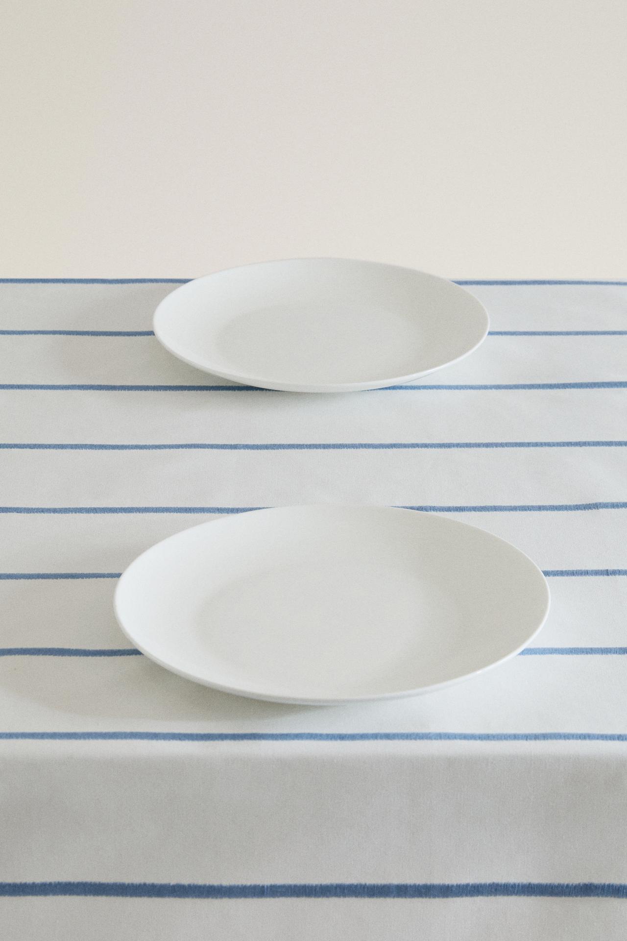 EMBROIDERED STRIPE TABLECLOTH — Blue / White