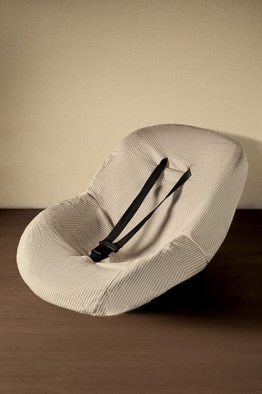 HOUSSE DE VOITURE RAYURES CARRÉS - Blanc cassé de Zara - Image 5