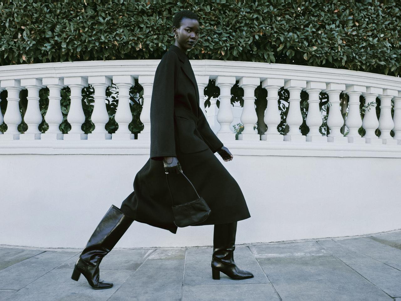 WOOL COAT WITH BELT — Black