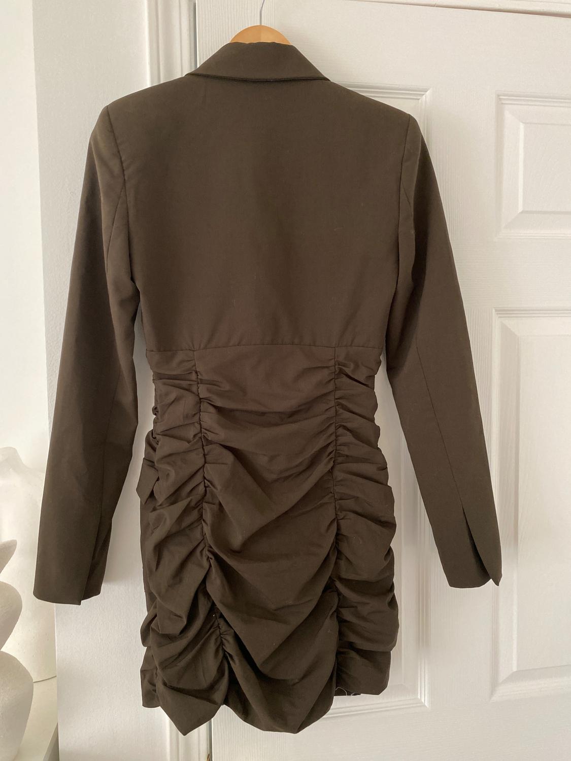 VESTIDO BLAZER DRAPEADOS - Image 4
