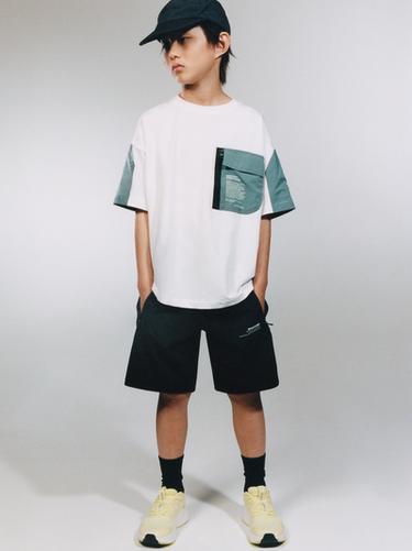 تيشرت SPORTY بجيب - أبيض الخاص بـ Zara