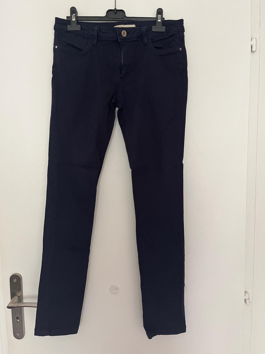 PUSH UP JEANS