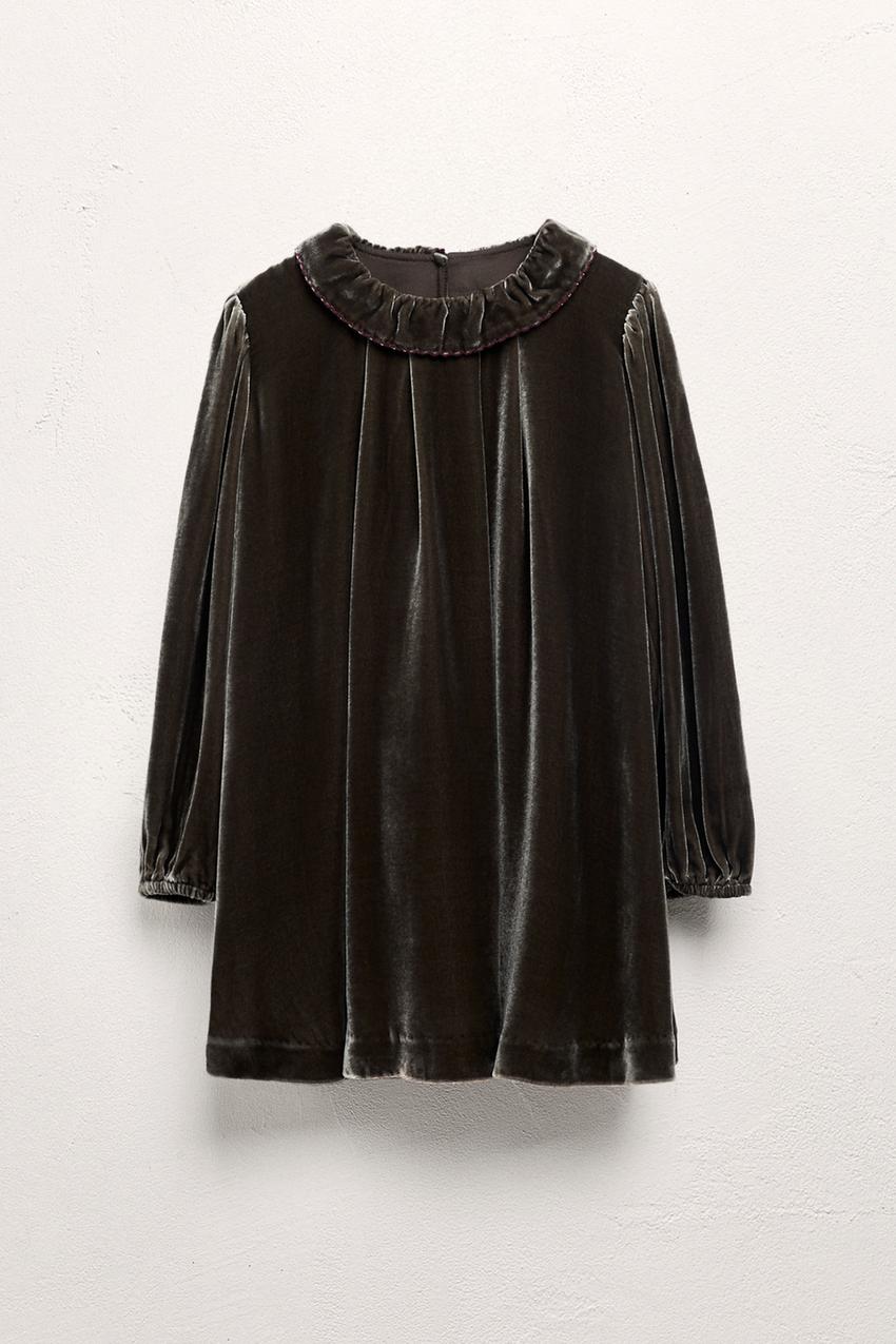 AGES 6-10 / LIMITED EDITION VELVET DRESS WITH SILK - Dark green | ZARA United States AGES 6-10 / LIMITED EDITION VELVET DRESS WITH SILK - Dark green | ZARA United States