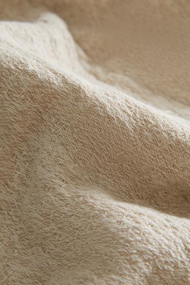 TEXTURED BEDSPREAD - Light beige by Zara