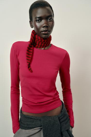 PLAYERA BÁSICA ALGODÓN - Fucsia de Zara