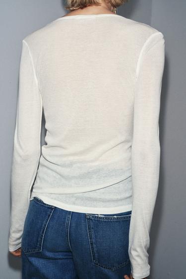 V-NECK T-SHIRT - Oyster-white de Zara - Image 2