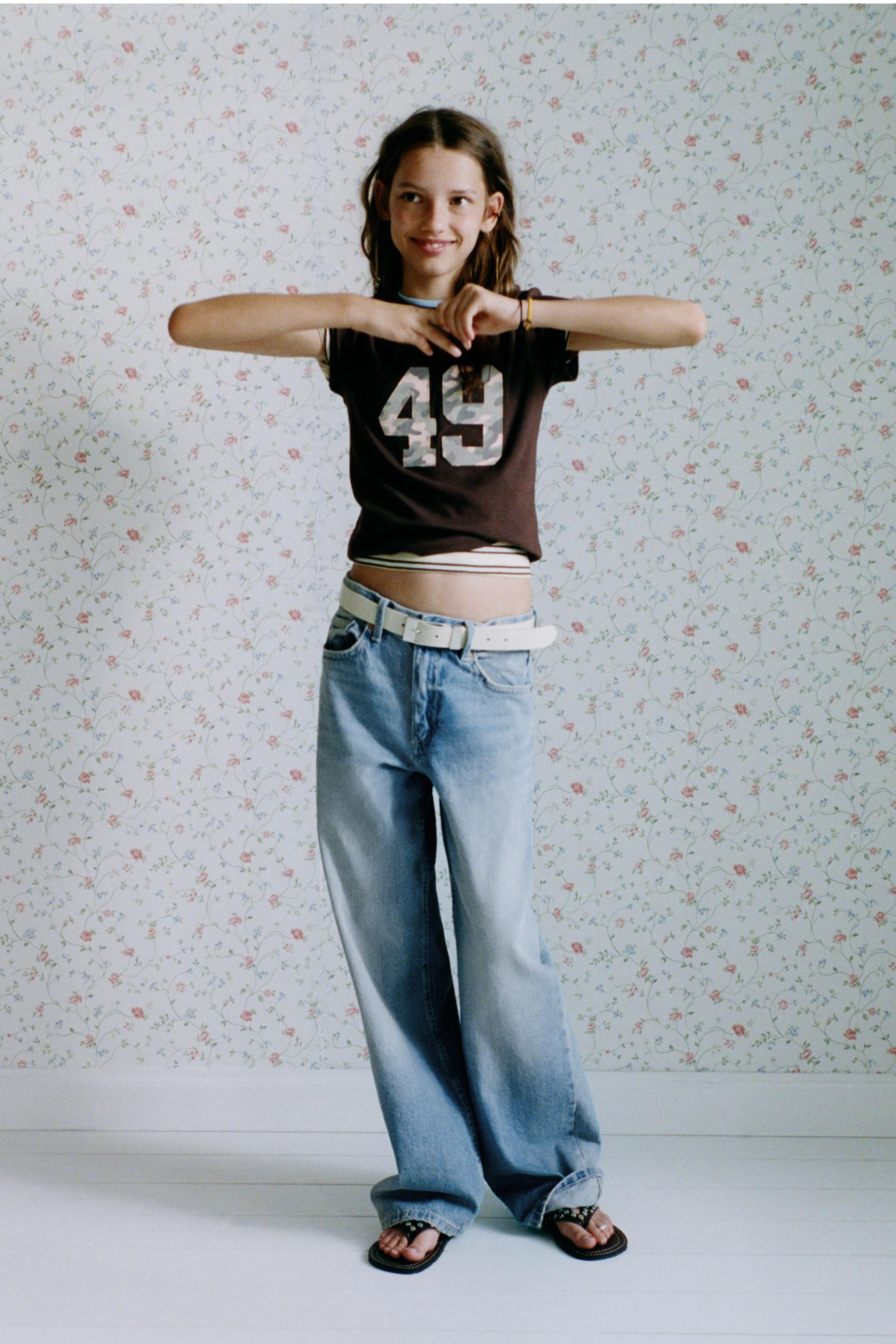 PATCH T-SHIRT — Brown