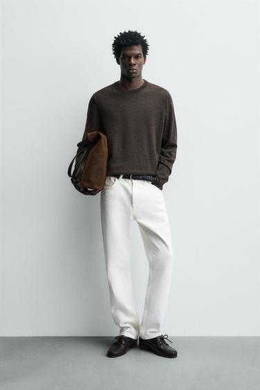 سترة صوفية بقصة عادية - بني.فيجوريه الخاص بـ Zara