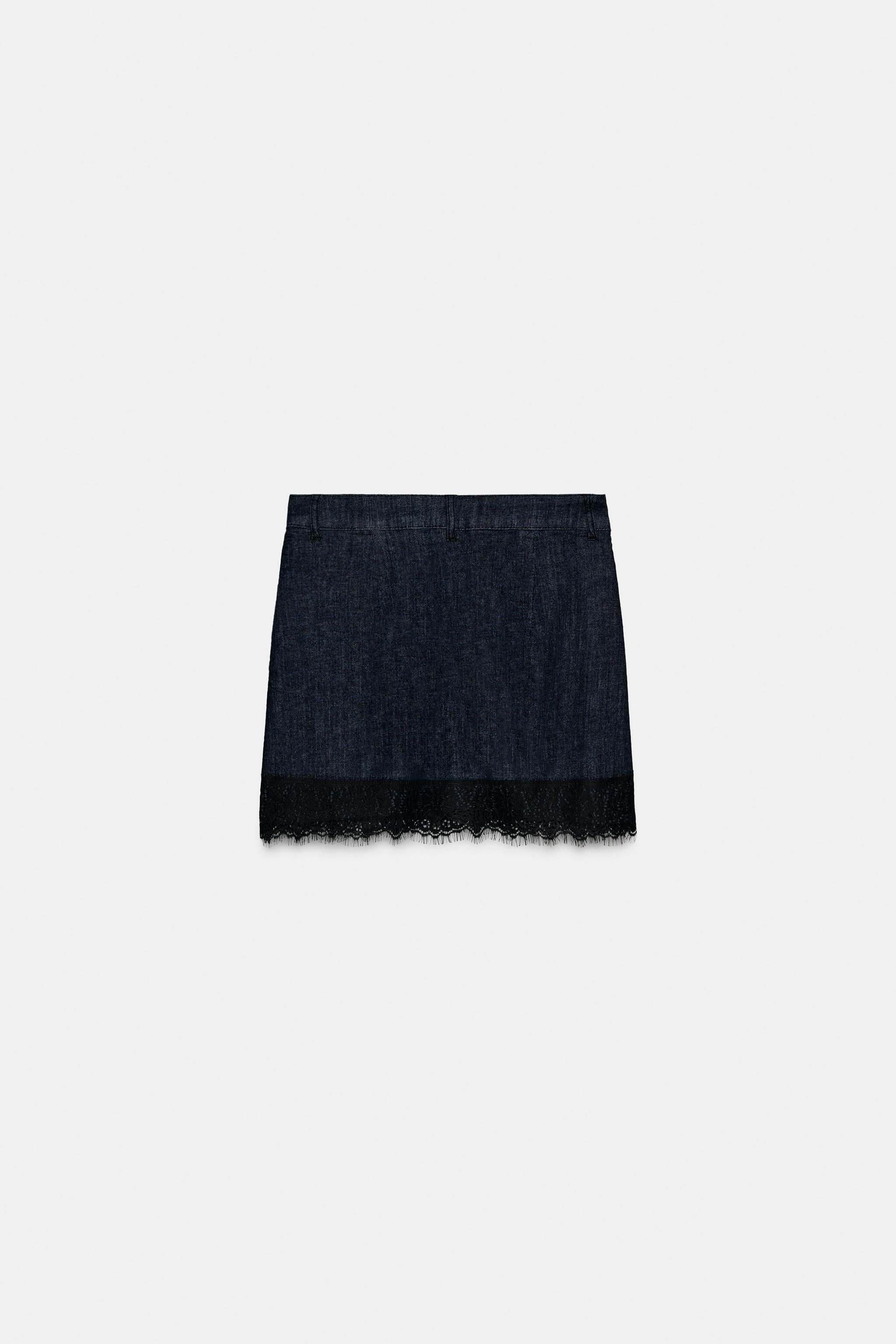LACE TRIM SKORT