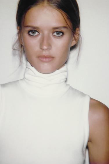 BODY BASIQUE COL MONTANT - Écru de Zara - Image 5