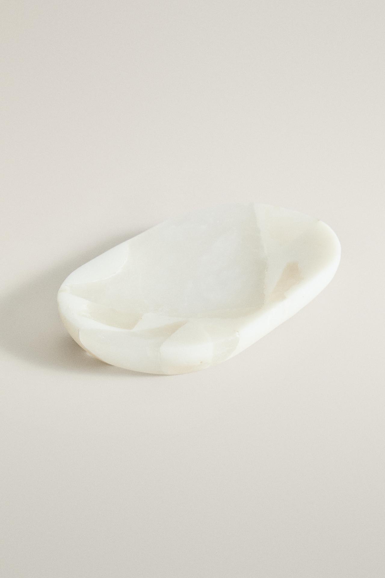 ALABASTER RESIN BATHROOM SOAP DISH — Light beige