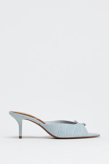 SANDALES À TALONS AVEC RELIEF ET BOUCLE - Bleu de Zara
