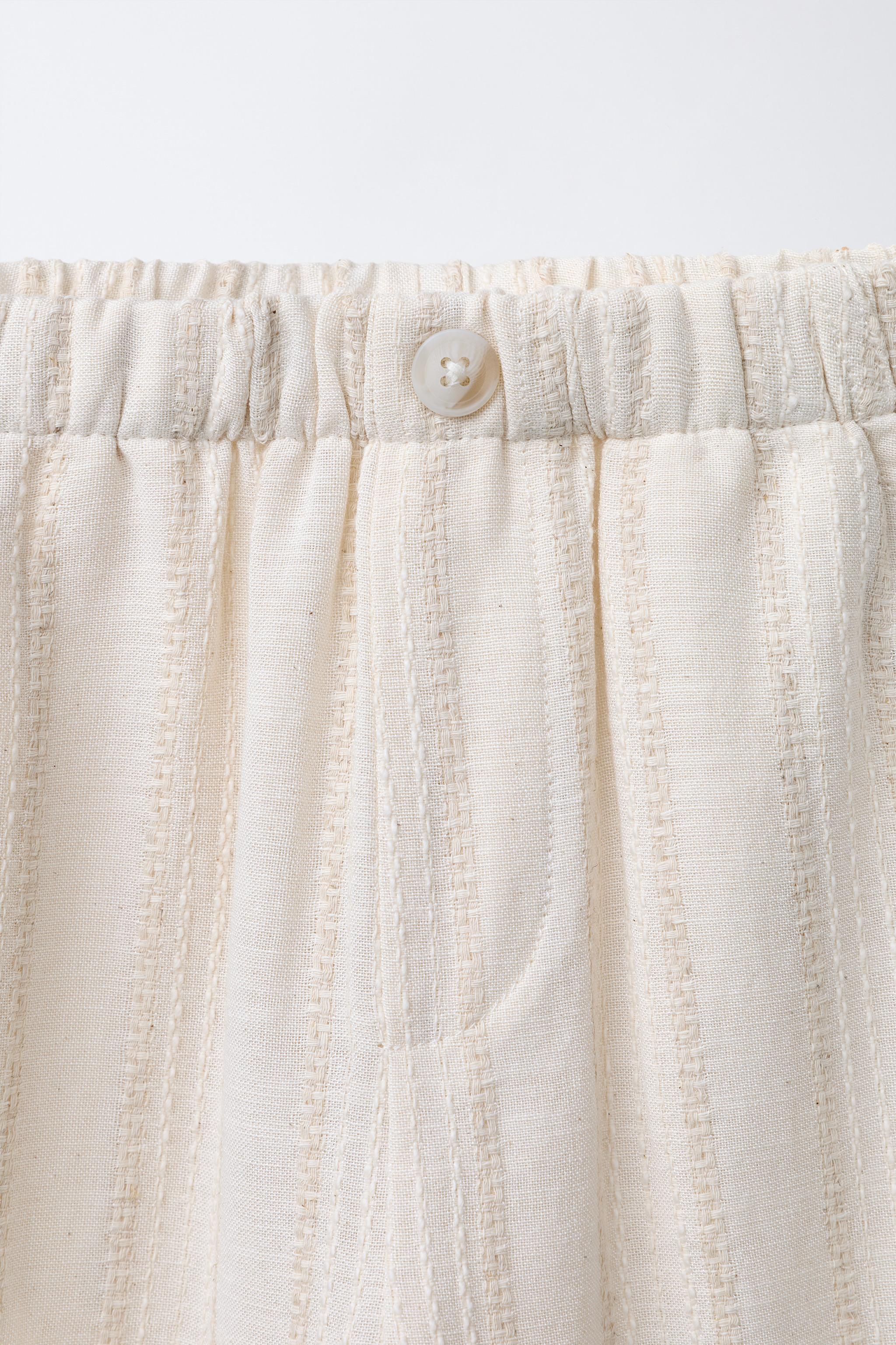 TEXTURED STRIPED STRAIGHT PANTS