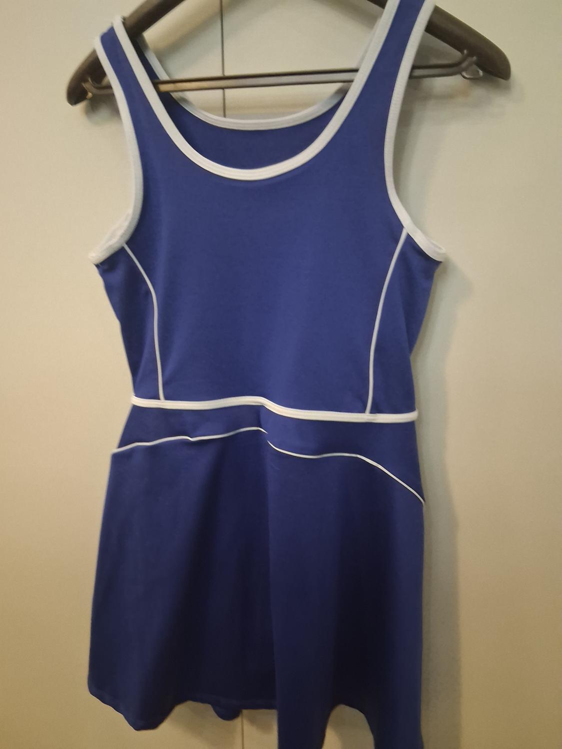 SPORTY DRESS WITH CYCLING SHORTS AND PIPING - Image 2
