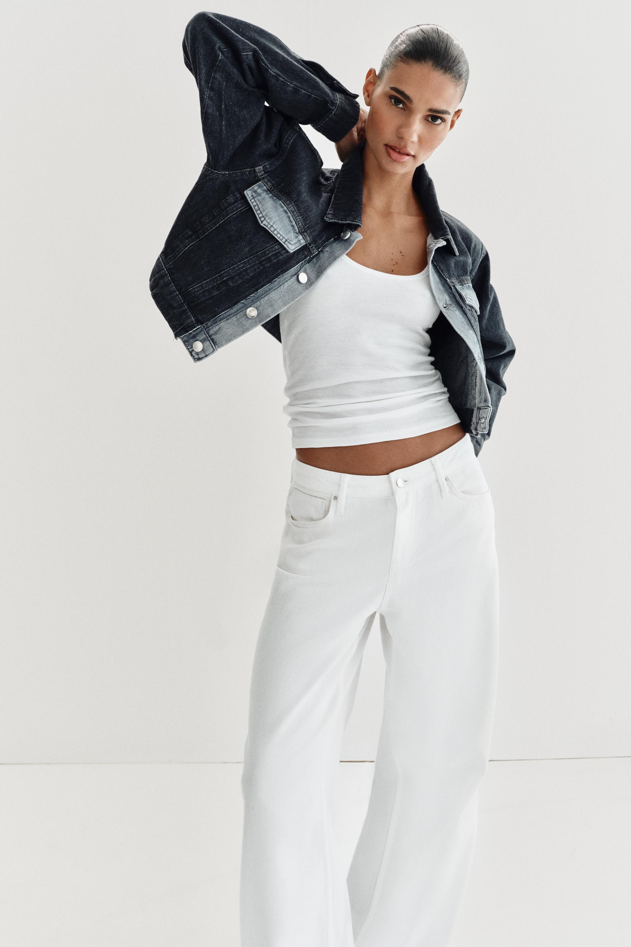 BLOUSON COURT EN DENIM Z1975 AVEC CONTRASTE