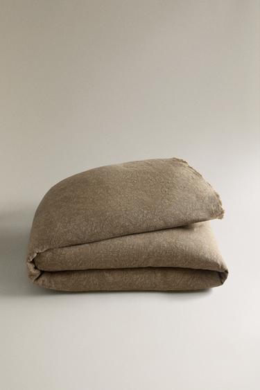 MORRIS & CO. LINEN BEDSPREAD - Vanilla by Zara