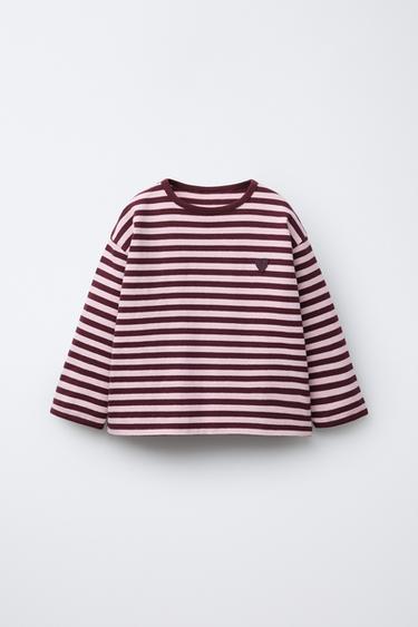 CAMISETA RAYA TEJIDA HEAVY WEIGHT PARCHE CORAZÓN - Granate de Zara