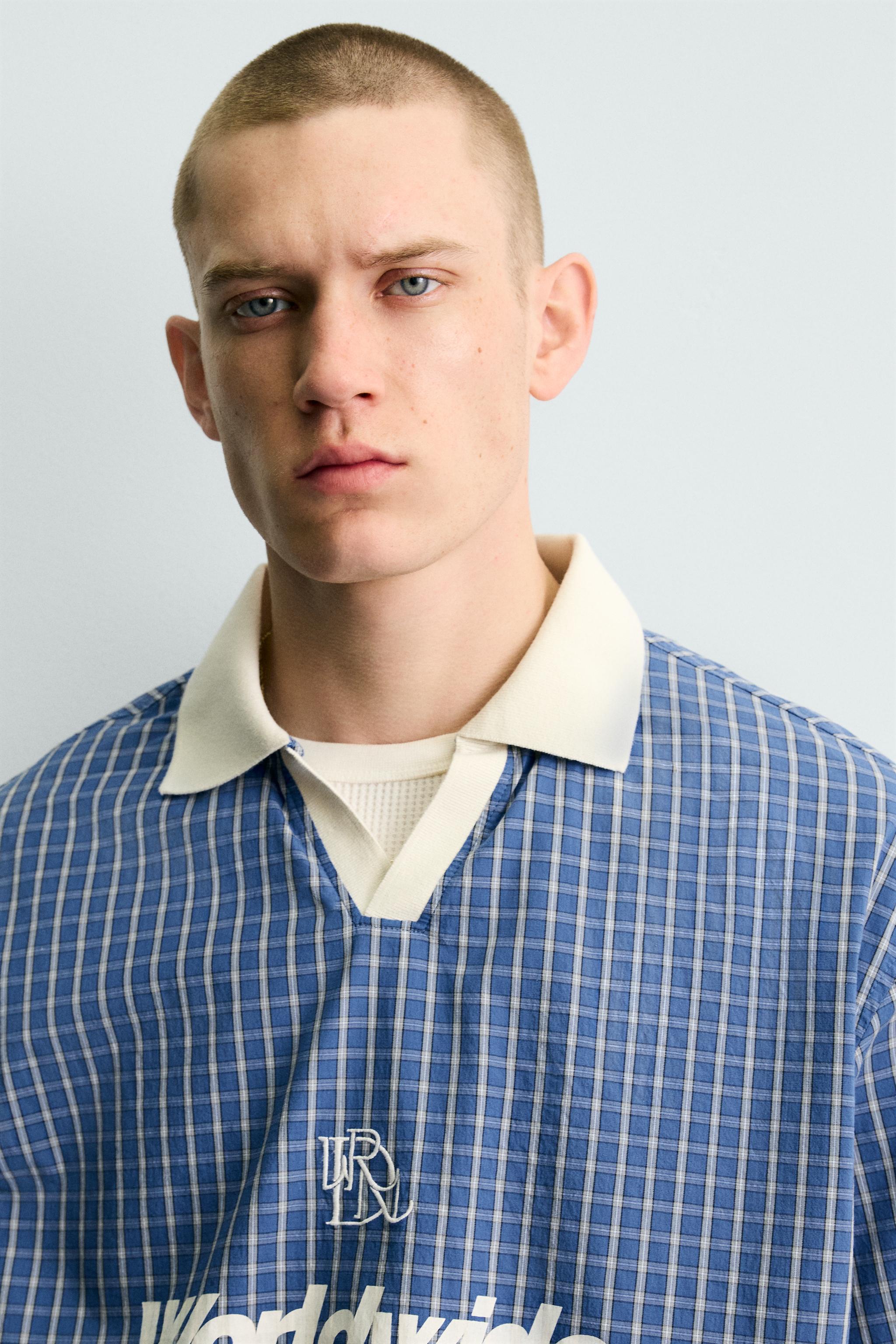 PRINTED TEXT CROPPED POLO SHIRT