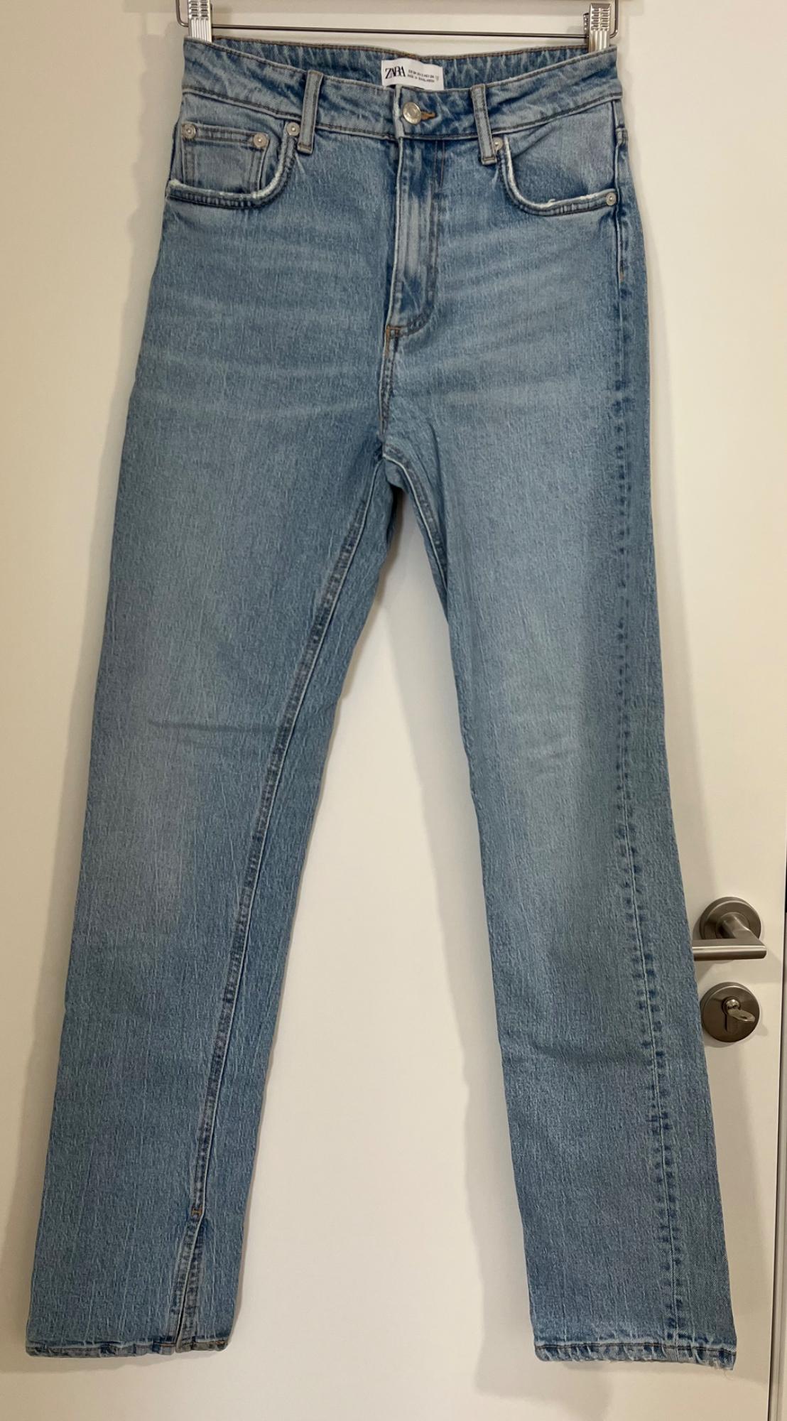 SLIM-FIT SPLIT-HEM TRF JEANS