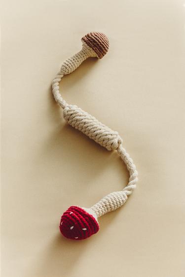 {navn} - {farge} for Zara