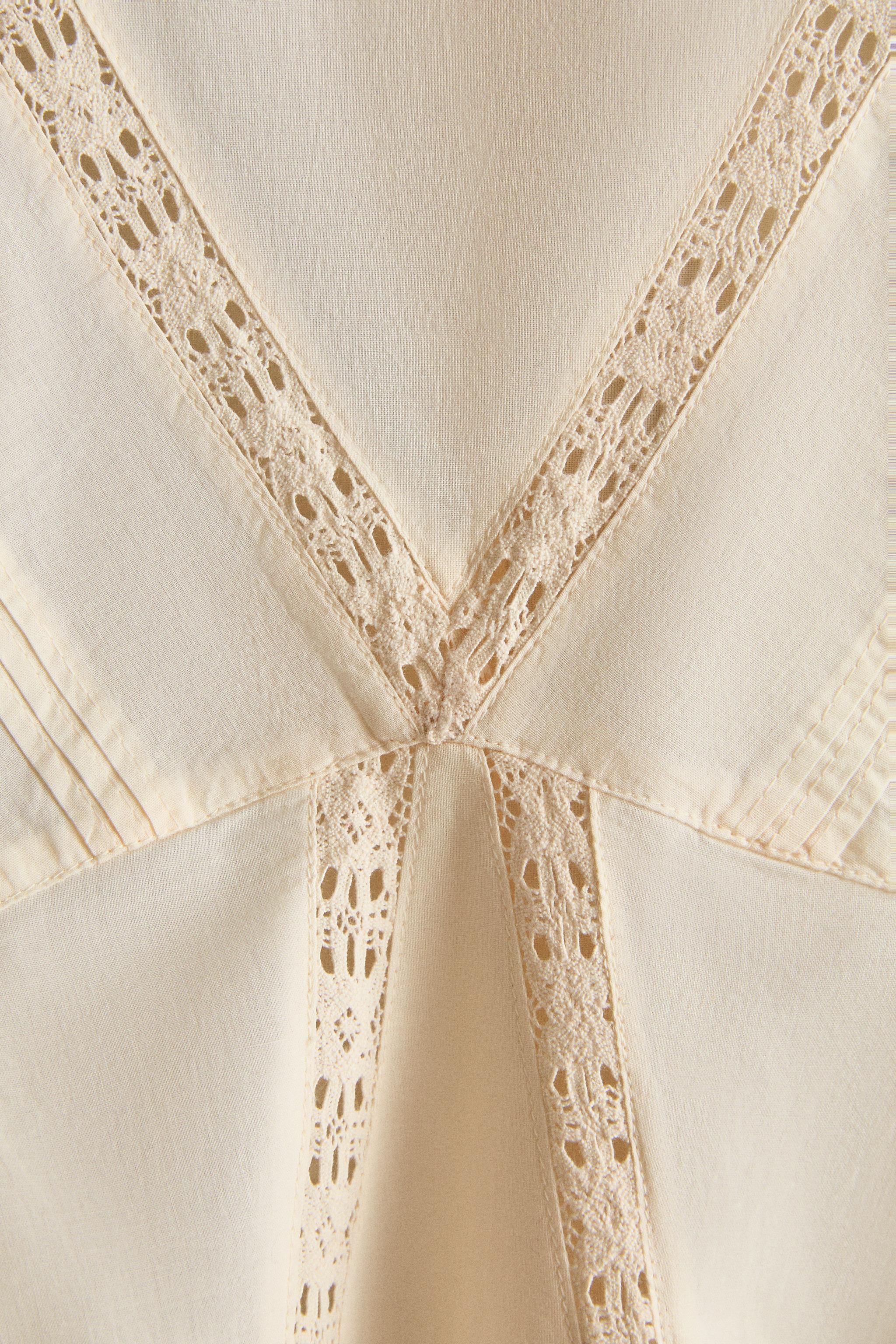 LACE NIGHTGOWN
