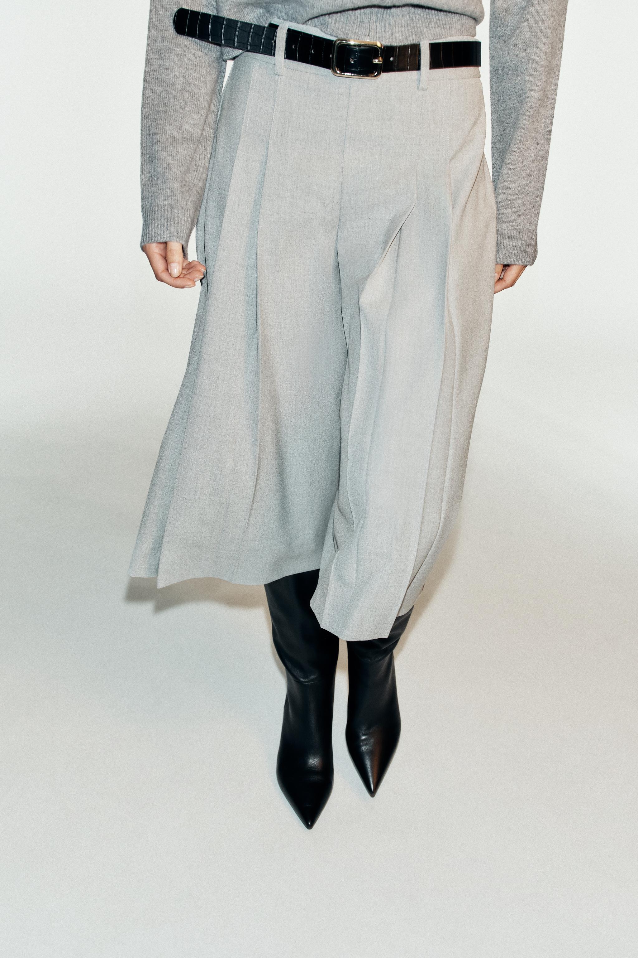 BELTED LONG BERMUDA SHORTS — Gray