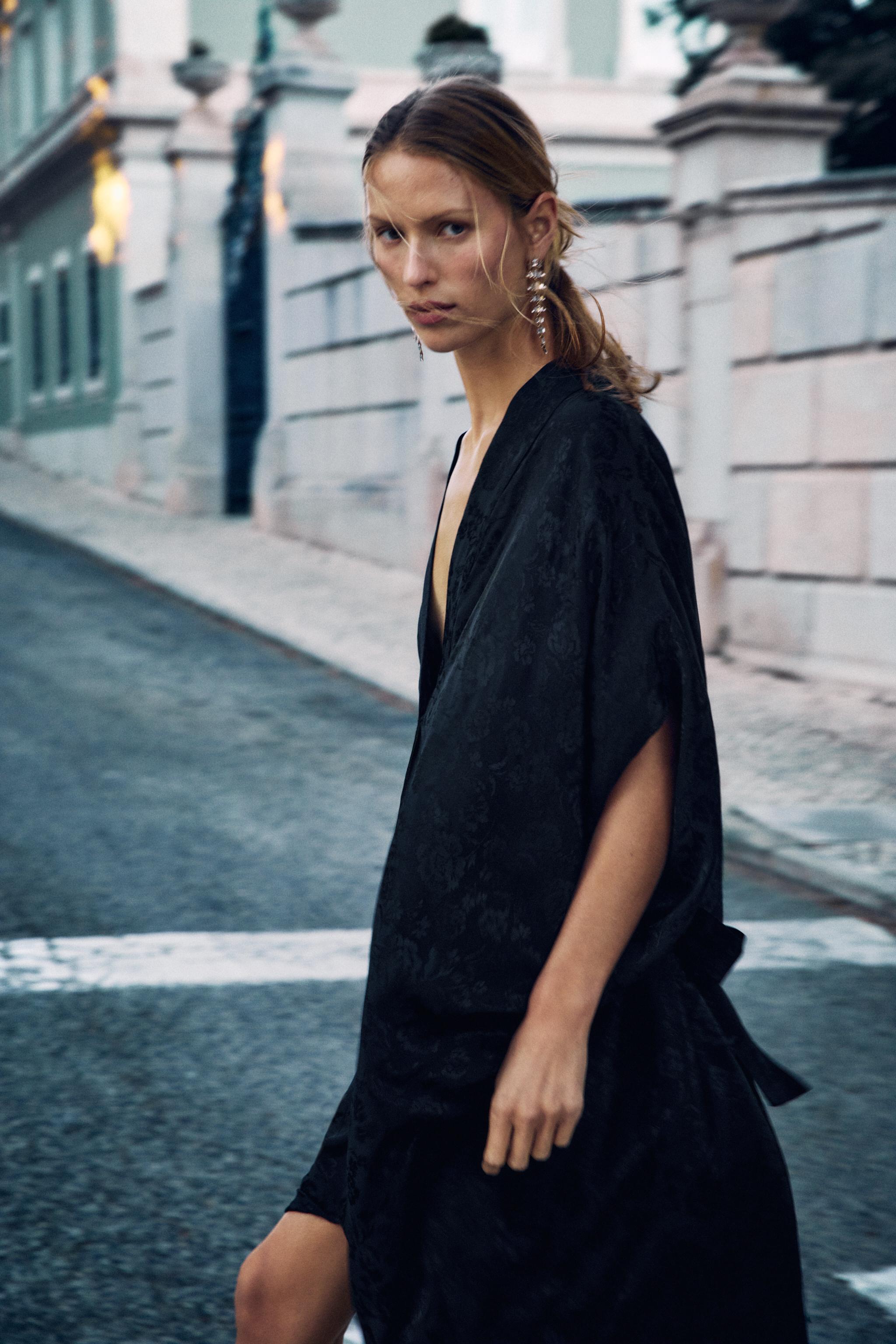 FLORAL JACQUARD MAXI DRESS