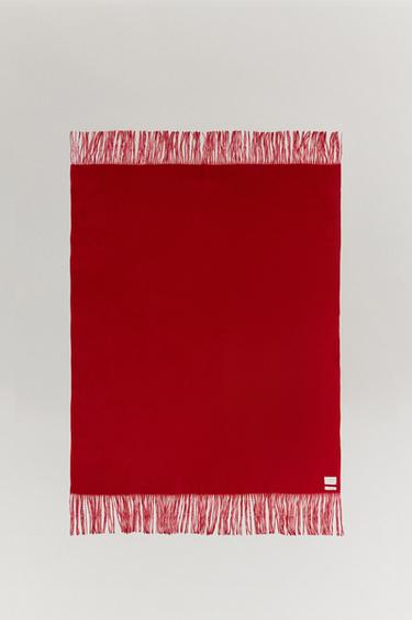 THE ACQUITTED BLANKET — 975 2