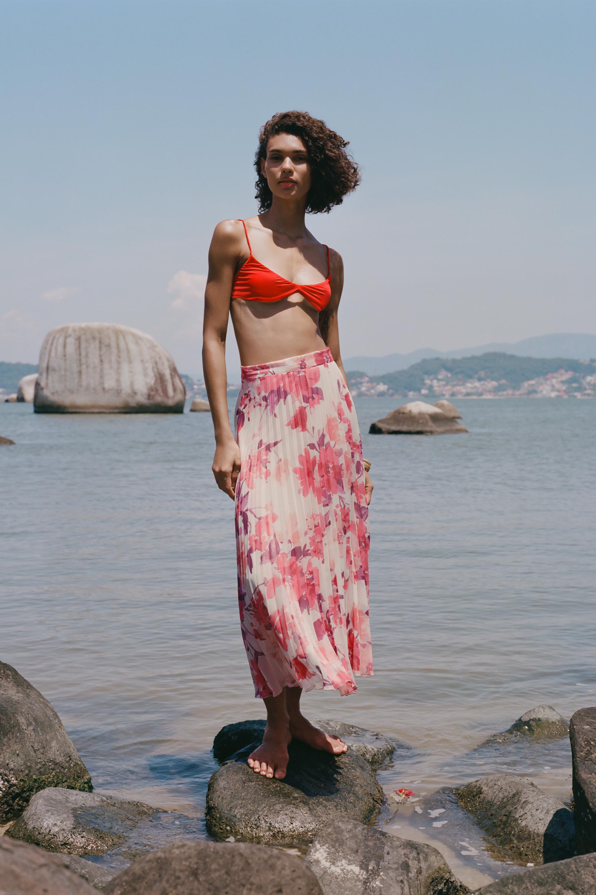 Long Sleeve Bodysuit + Wave Swing Midi Skirt (Style Pantry