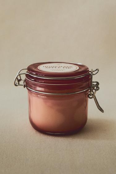 (120 G) HOMEMADE APPLE PIE SCENTED CANDLE - Burgundy by Zara