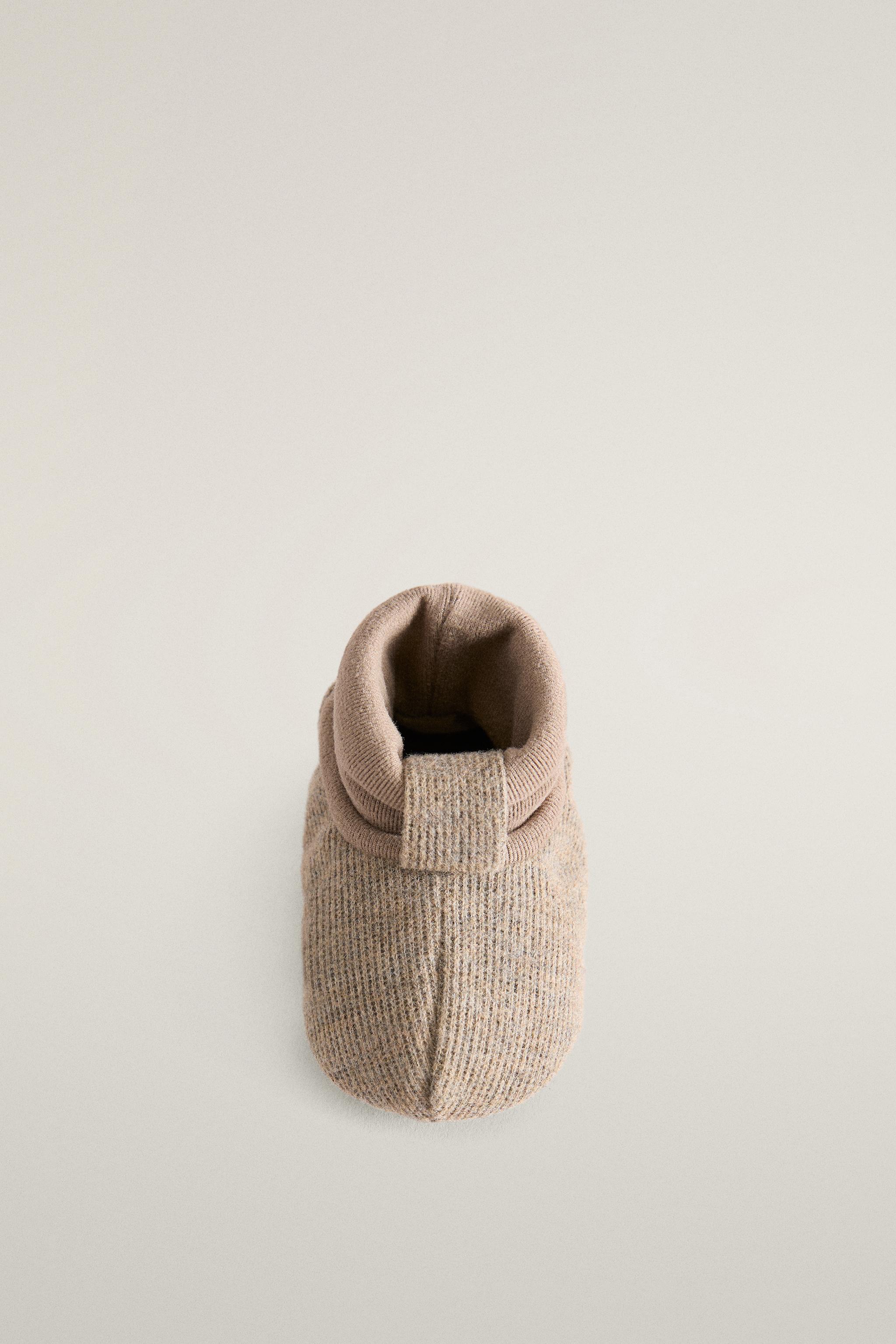 FABRIC BOOTIES