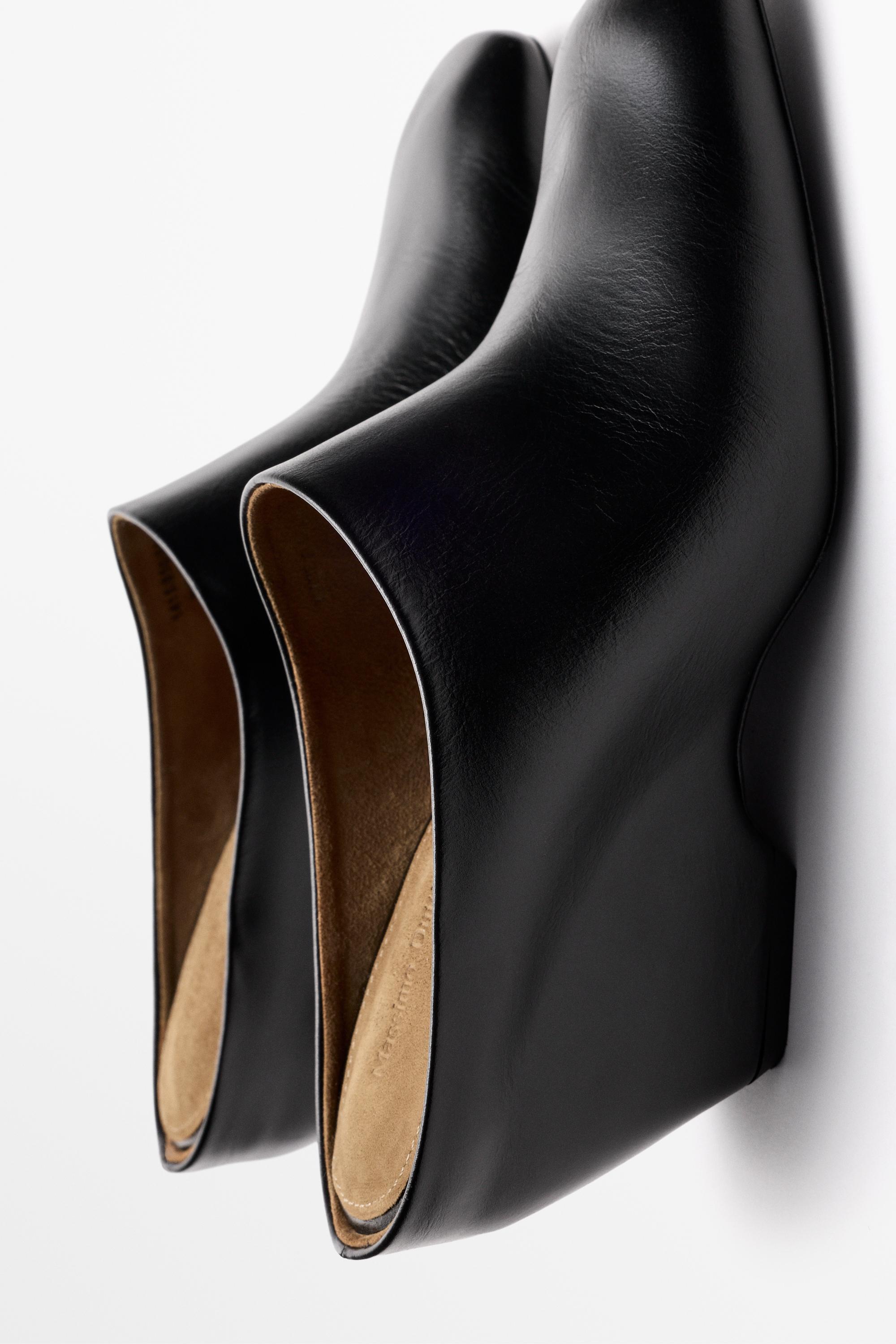 Leather wedge mule