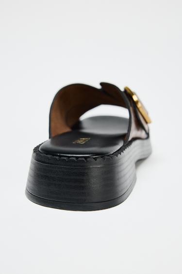 SANDALES CROISÉES EN CUIR AVEC BOUCLE - Marron de Zara - Image 4
