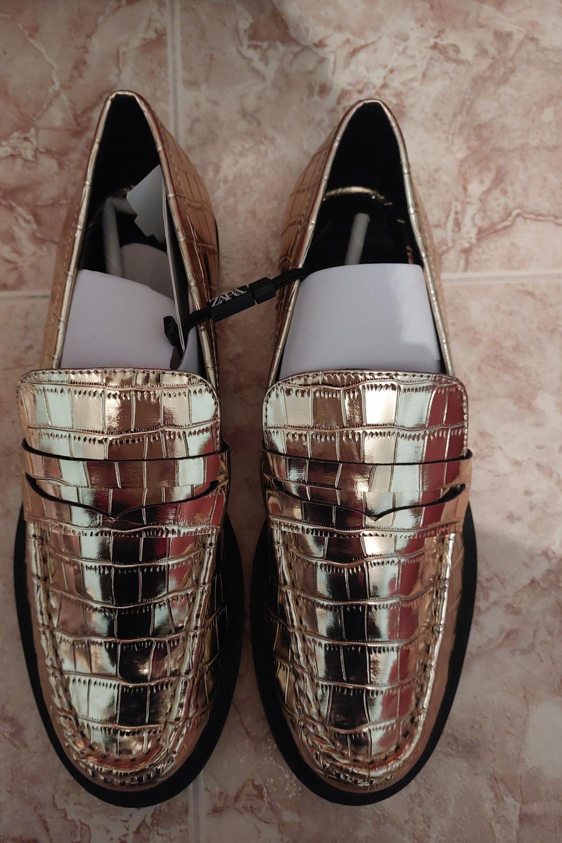 MOCK CROC METALLIC LOAFERS